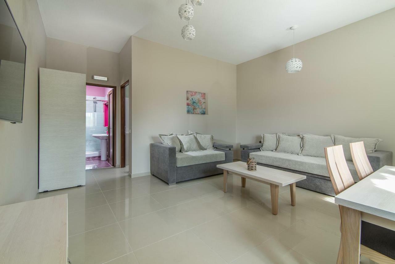 Luxury Apartments Marianna Neos Marmaras Zewnętrze zdjęcie